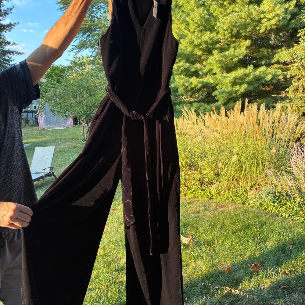 GAP NWT Black Velvet Sleeveless Jumpsuit